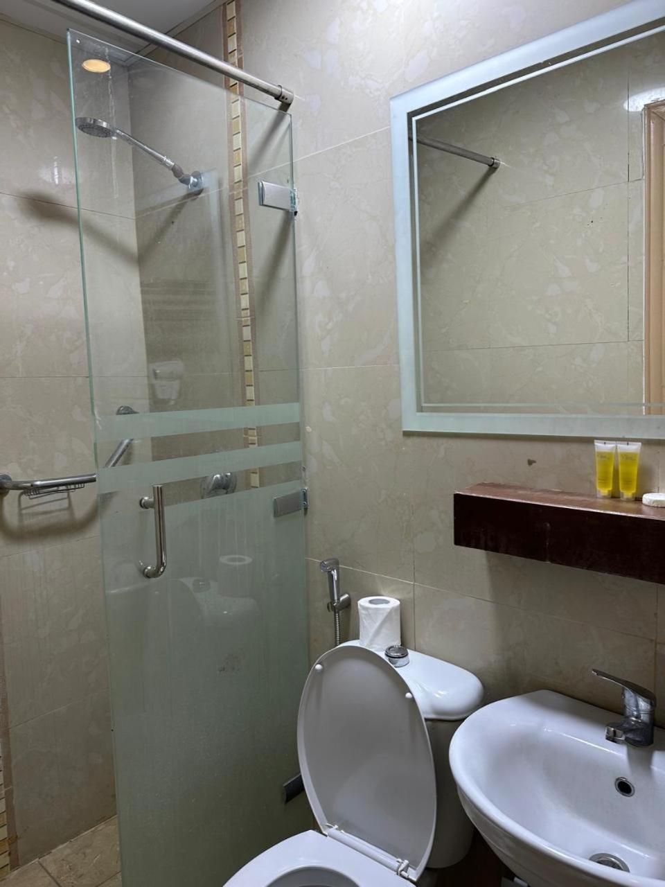 Aghadeer Hotel Amman Bagian luar foto